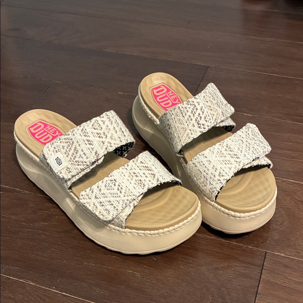 Hey Dude women's chunky tan and cream sandals